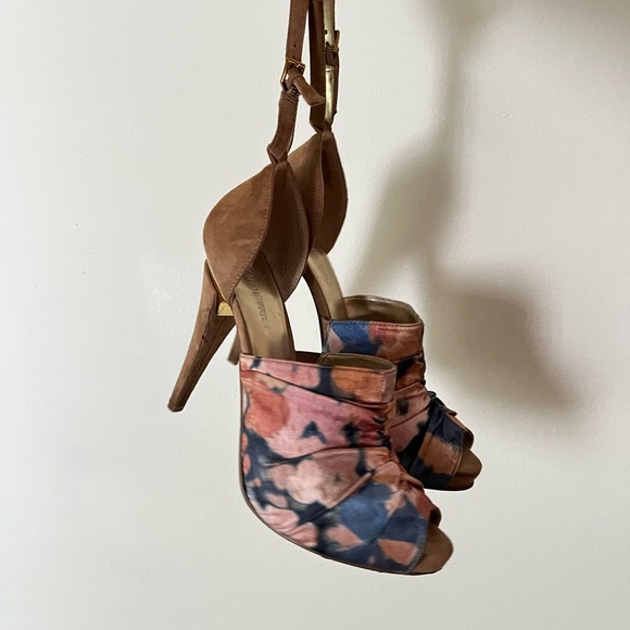 Nine West Satin Tie-Dye Platform Heels - Picture 5 of 6